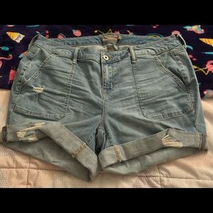 Brand New Never Worn! Torrid Jean Shorts